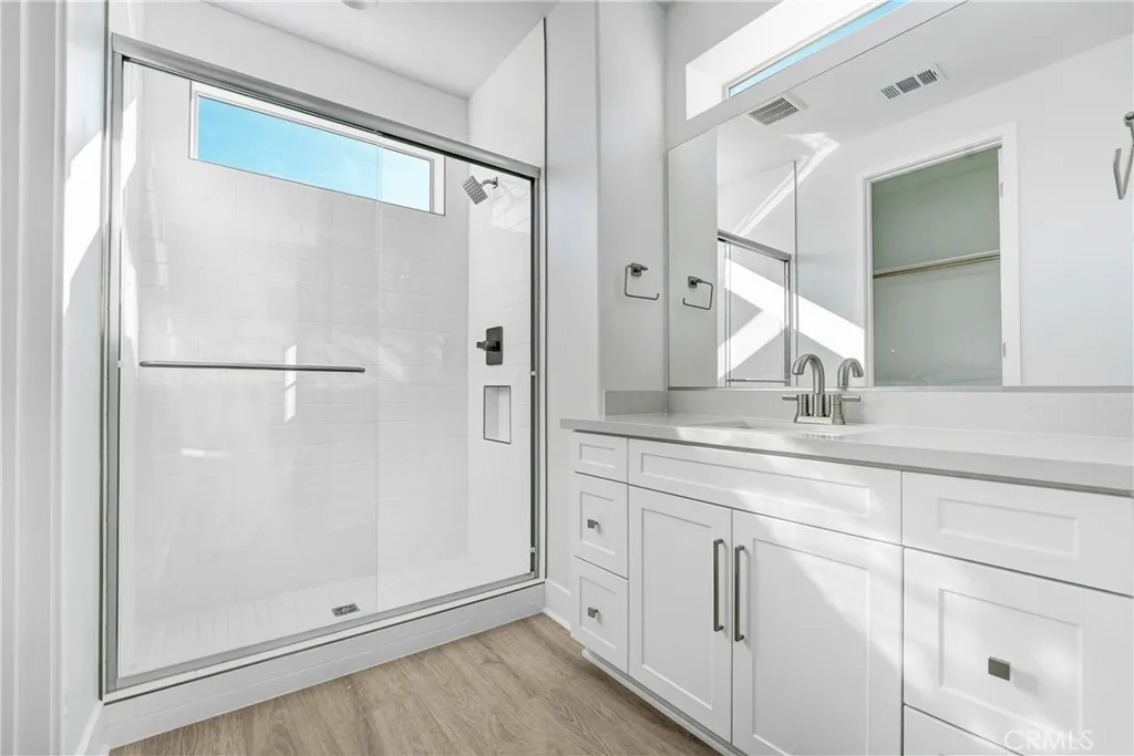 27409 Creekwood Lane, Valencia, California 91381 home-pic-14